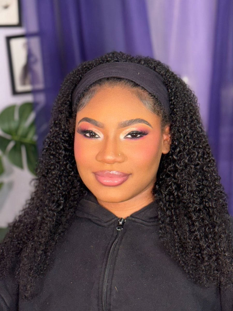 Glam makeup with natural curls by Tyca Beaute